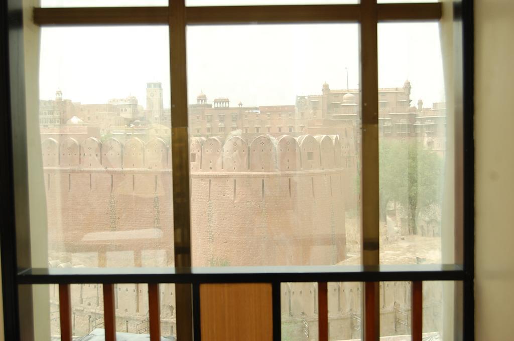 Hôtel Metro Palace à Bikaner Extérieur photo